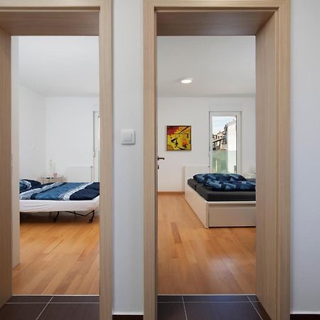 Monte Paradiso Sun Apartment Pula Bagian luar foto
